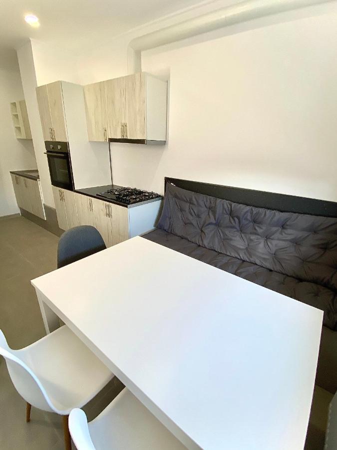 Zen House Apartment Buzau Luaran gambar