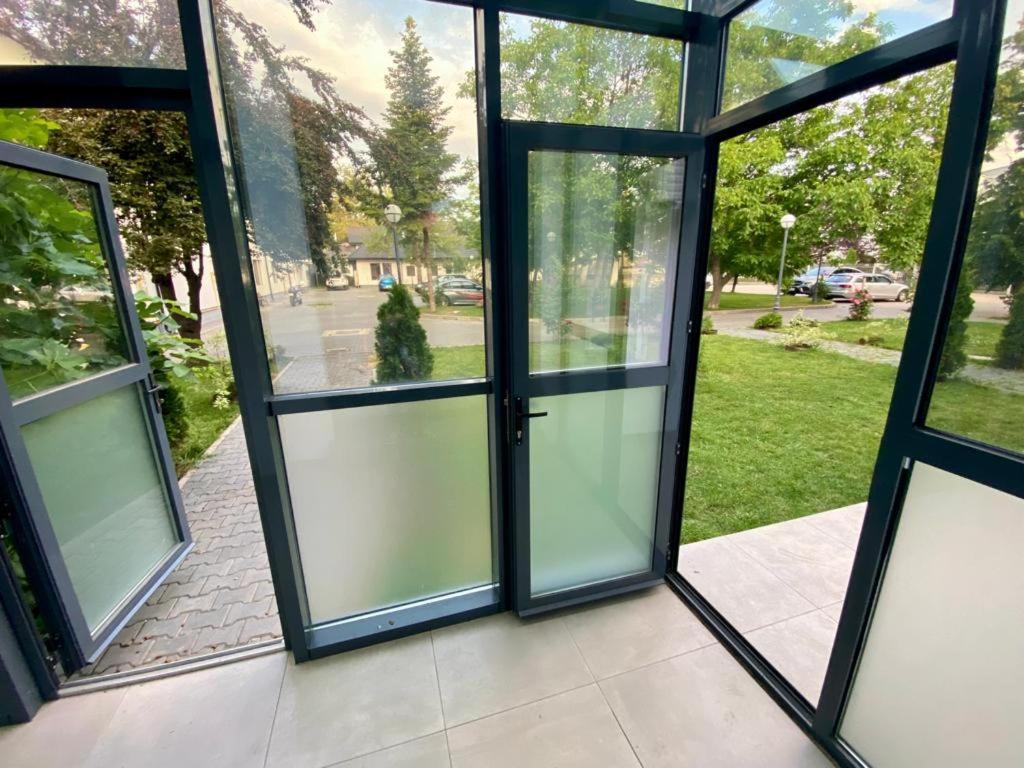 Zen House Apartment Buzau Luaran gambar