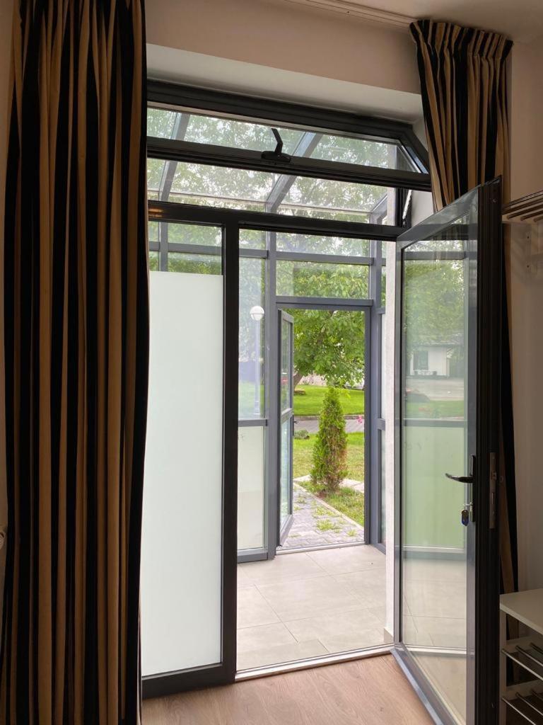 Zen House Apartment Buzau Luaran gambar
