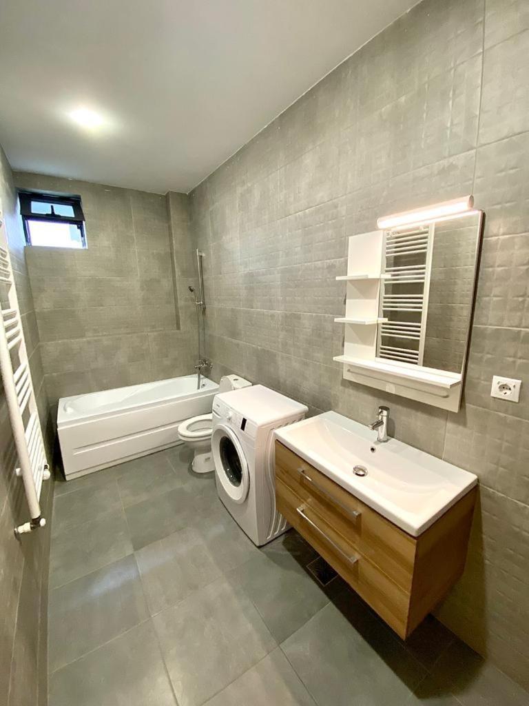 Zen House Apartment Buzau Luaran gambar